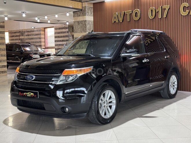 Ford Explorer-5