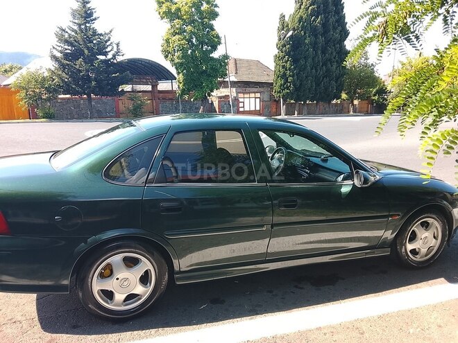 Opel Vectra-9