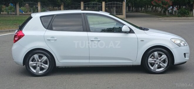 Kia Ceed-4