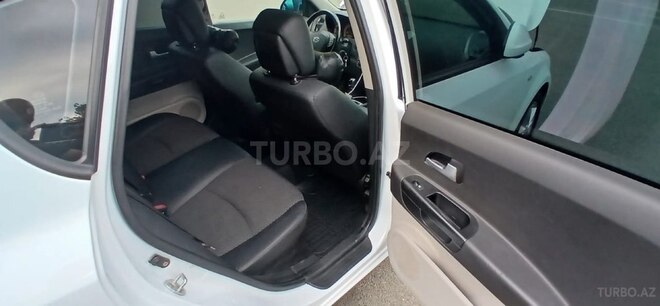 Kia Ceed-10