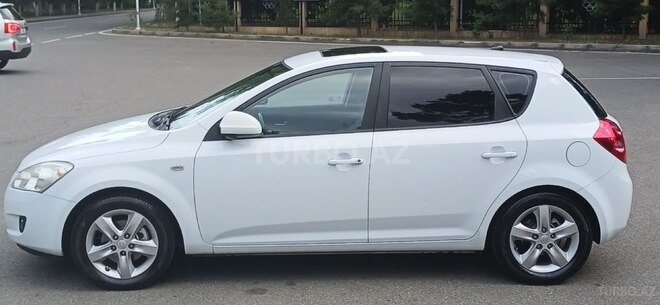 Kia Ceed-11
