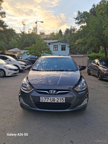 Hyundai Accent-1