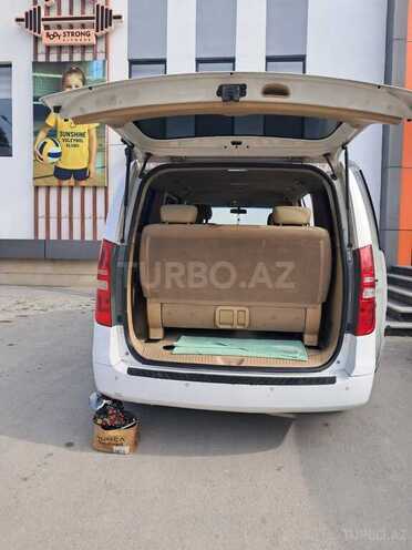 Hyundai H-1-7