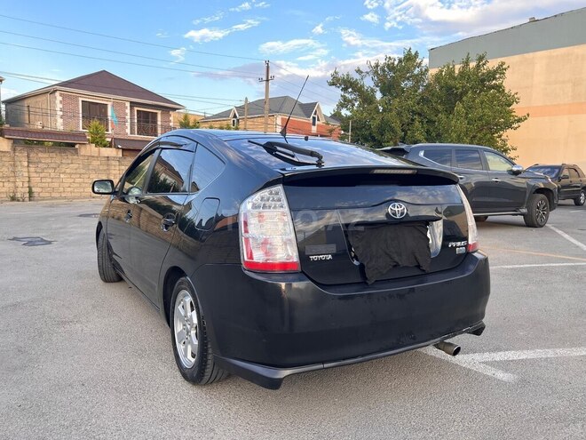Toyota Prius-6