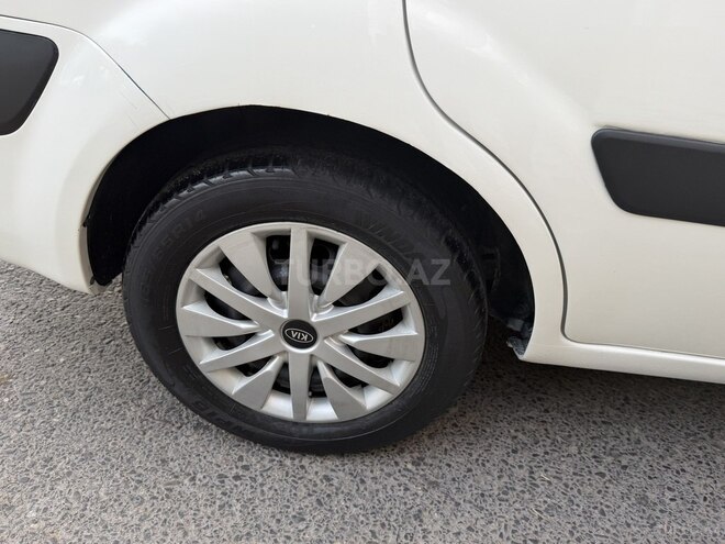 Kia Rio-6