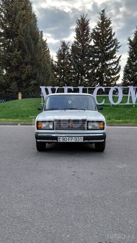 LADA (VAZ) 2107-1