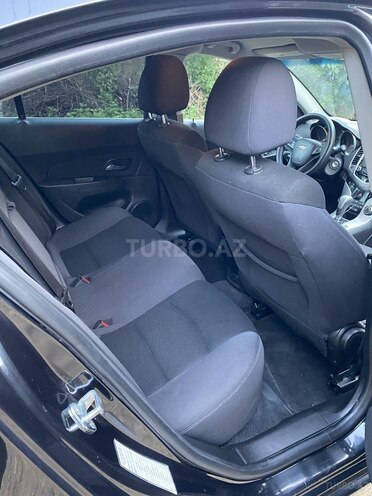 Chevrolet Cruze-9