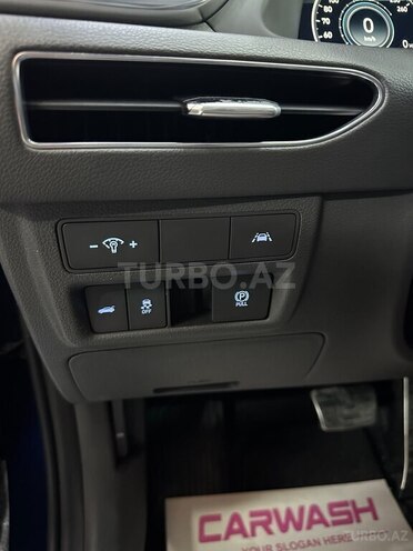 Hyundai Sonata-11