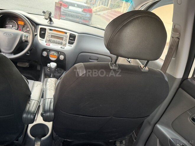 Kia Rio-16