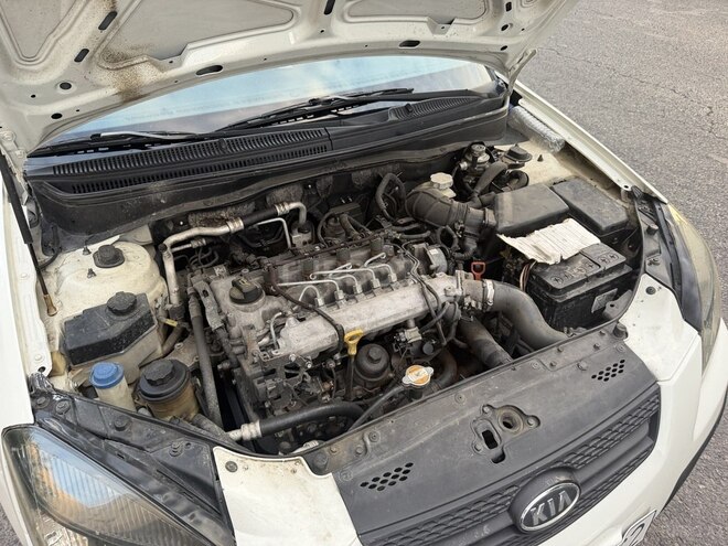 Kia Rio-19