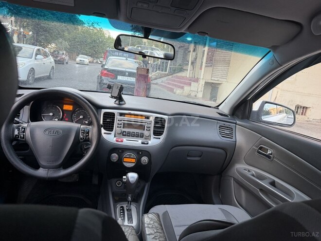 Kia Rio-15