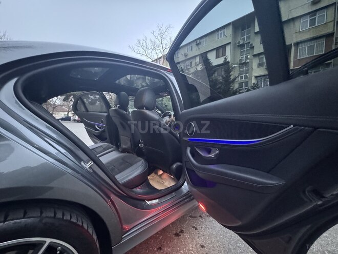 Mercedes E 300 e 4MATIC-10