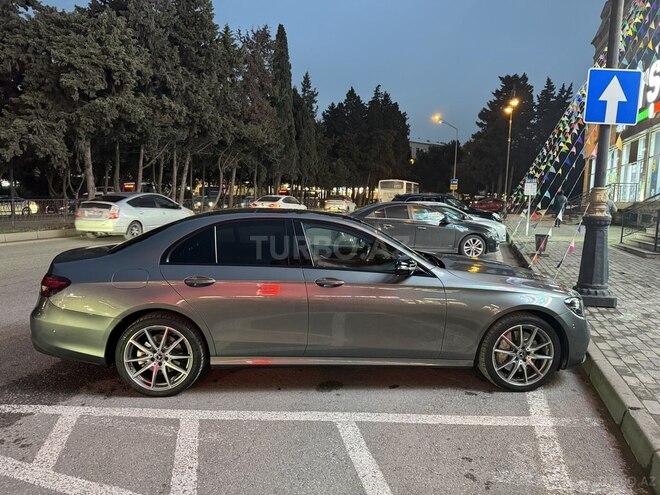 Mercedes E 300 e 4MATIC-2