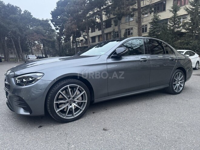 Mercedes E 300 e 4MATIC-17