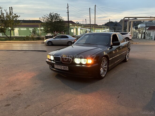BMW 728-8