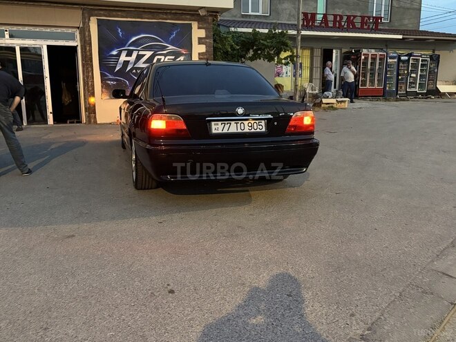 BMW 728-3