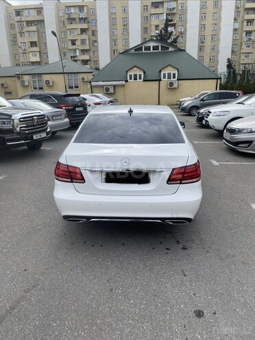 Mercedes E 220-4