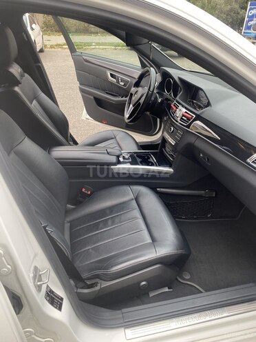 Mercedes E 220-9