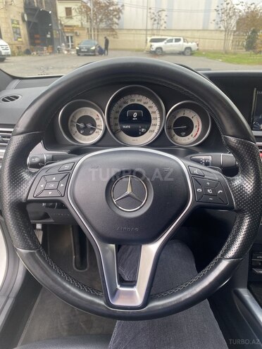 Mercedes E 220-10