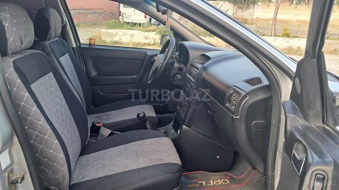 Opel Astra-15