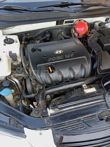Hyundai Sonata-4