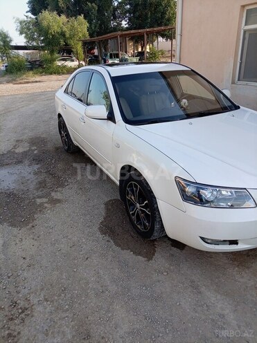 Hyundai Sonata-2