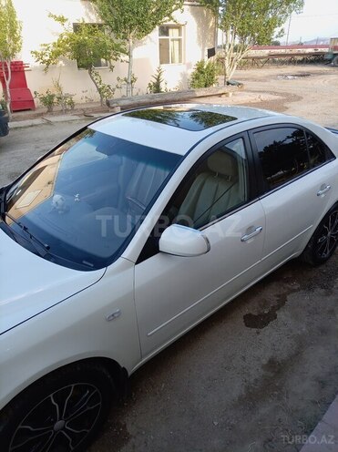Hyundai Sonata-8