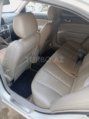 Hyundai Sonata-10