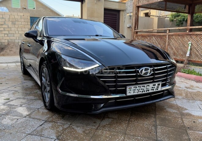 Hyundai Sonata-1