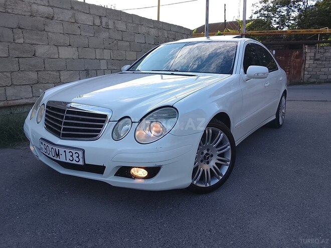 Mercedes E 220-13