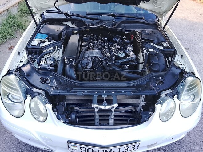Mercedes E 220-16