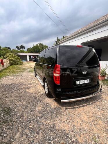 Hyundai H-1-3