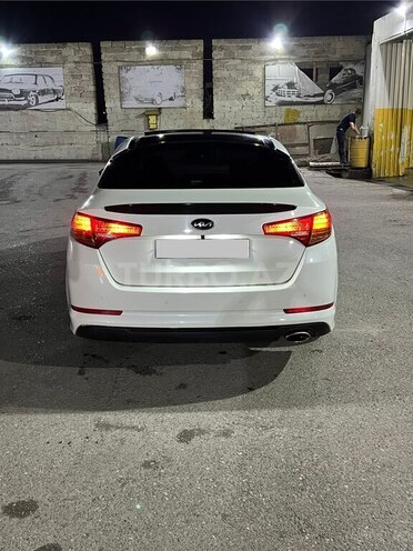 Kia Optima-4