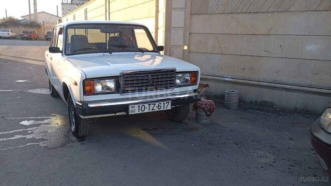 LADA (VAZ) 2107-2