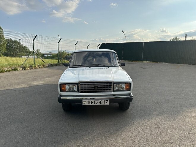 LADA (VAZ) 2107-1