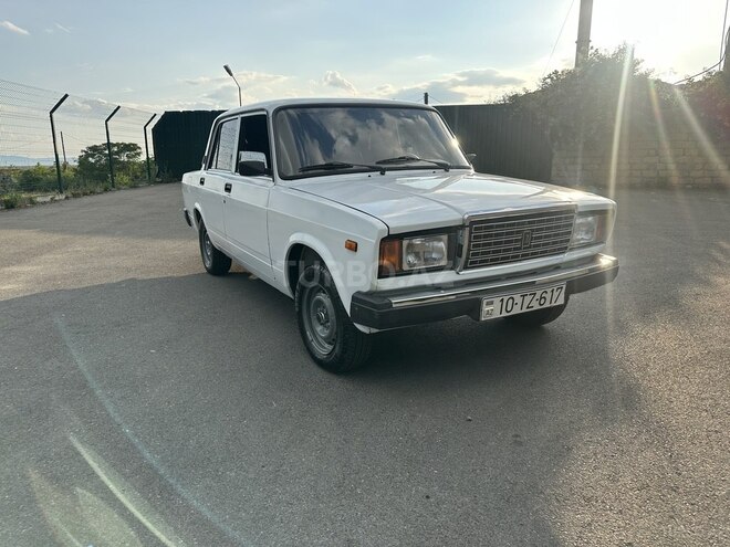 LADA (VAZ) 2107-4