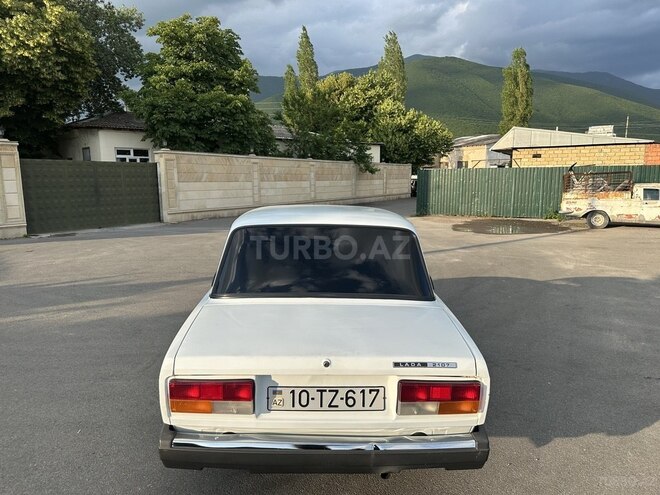 LADA (VAZ) 2107-8