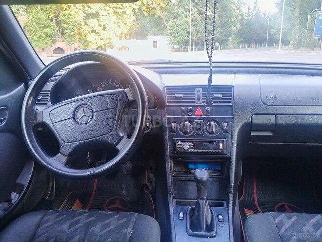 Mercedes C 200-5