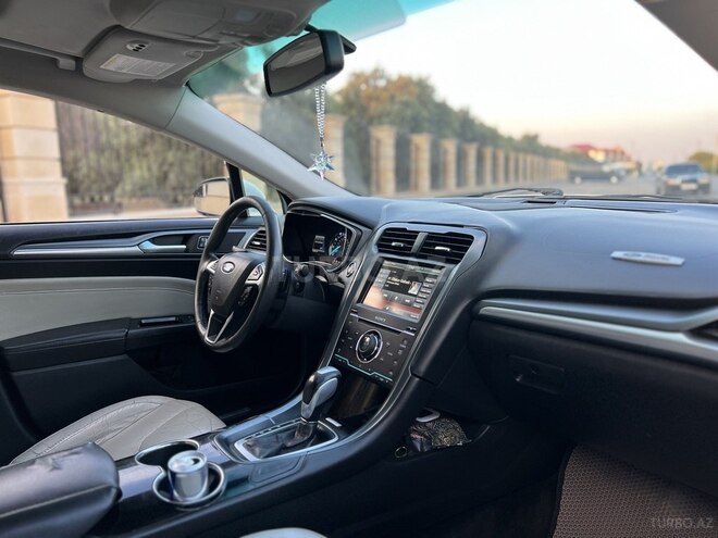 Ford Fusion (North America)-4