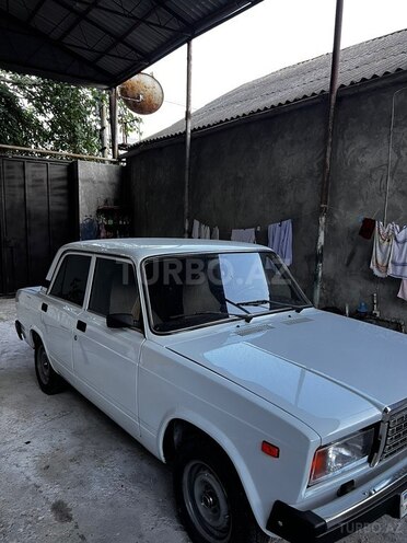 LADA (VAZ) 2107-4