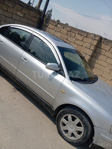 Volkswagen Passat-2