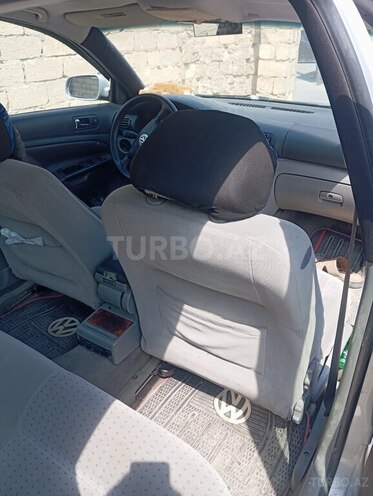 Volkswagen Passat-6