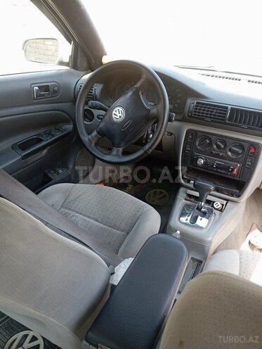 Volkswagen Passat-7