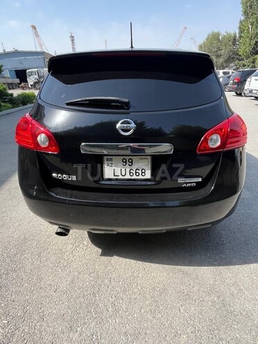 Nissan Rogue-3