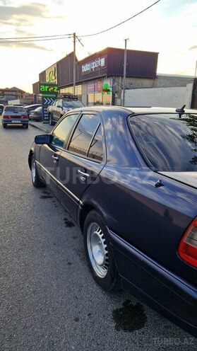 Mercedes C 240-3