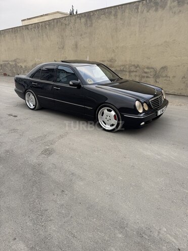 Mercedes E 320-2