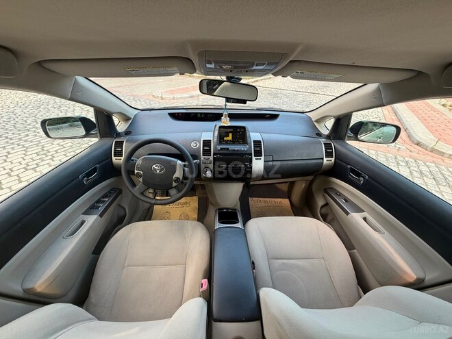 Toyota Prius-10