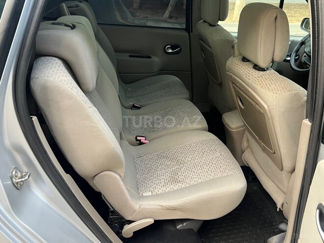 Renault Scenic-14