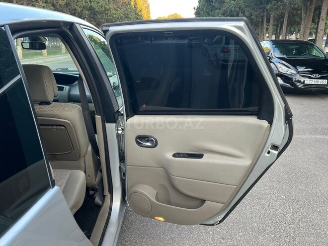 Renault Scenic-13