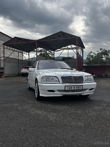 Mercedes C 240-3